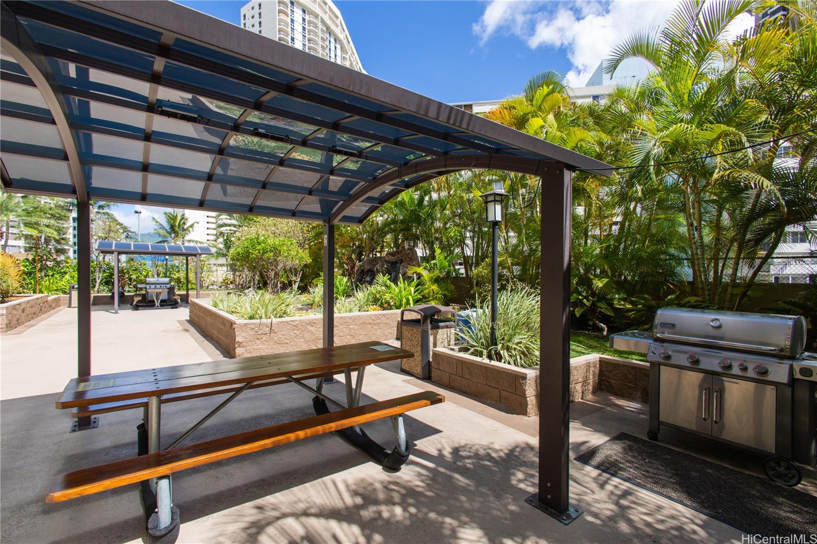 411 Hobron Lane  Unit 1512