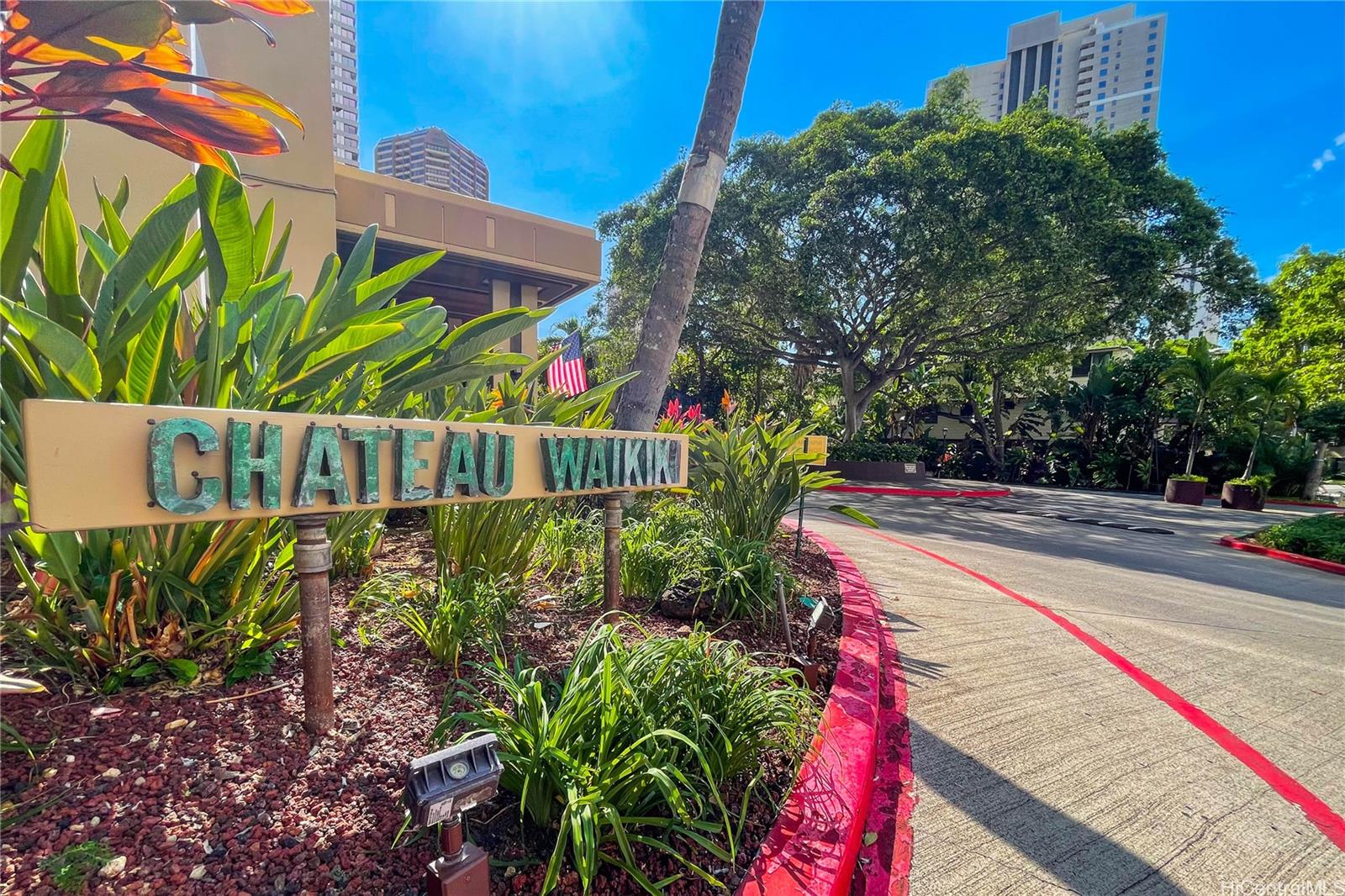411 Hobron Lane  Unit 1512