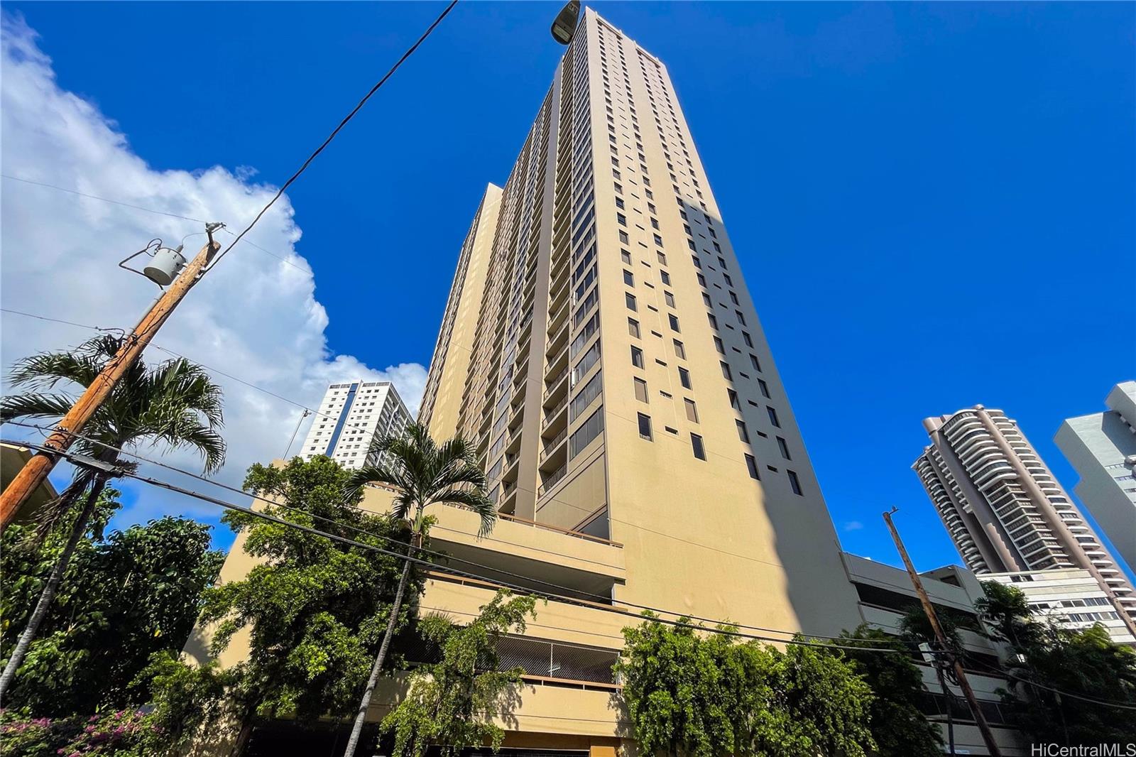 411 Hobron Lane  Unit 1512