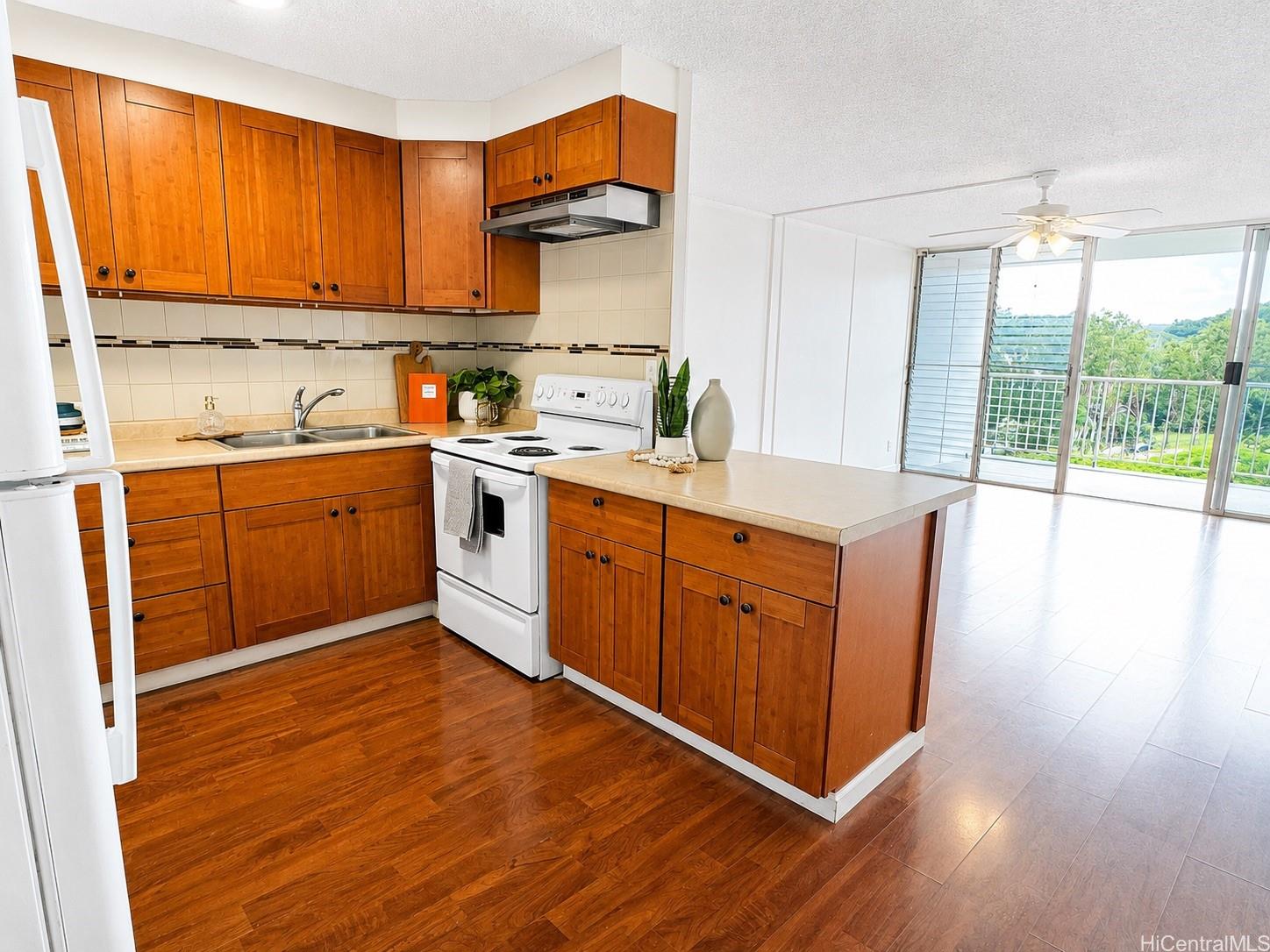 95-061 Waikalani Drive  Unit D706