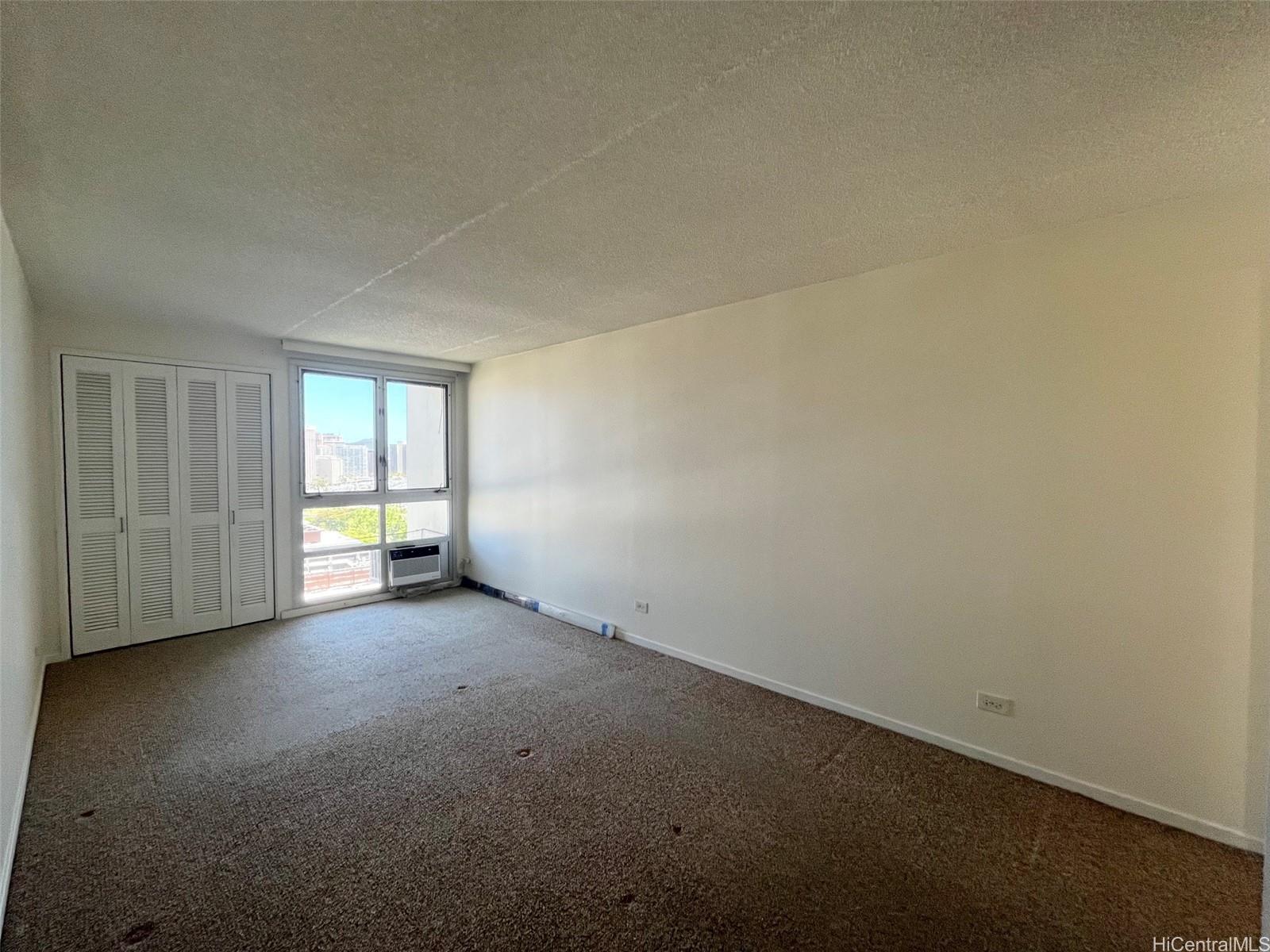 Photo 20 of 25