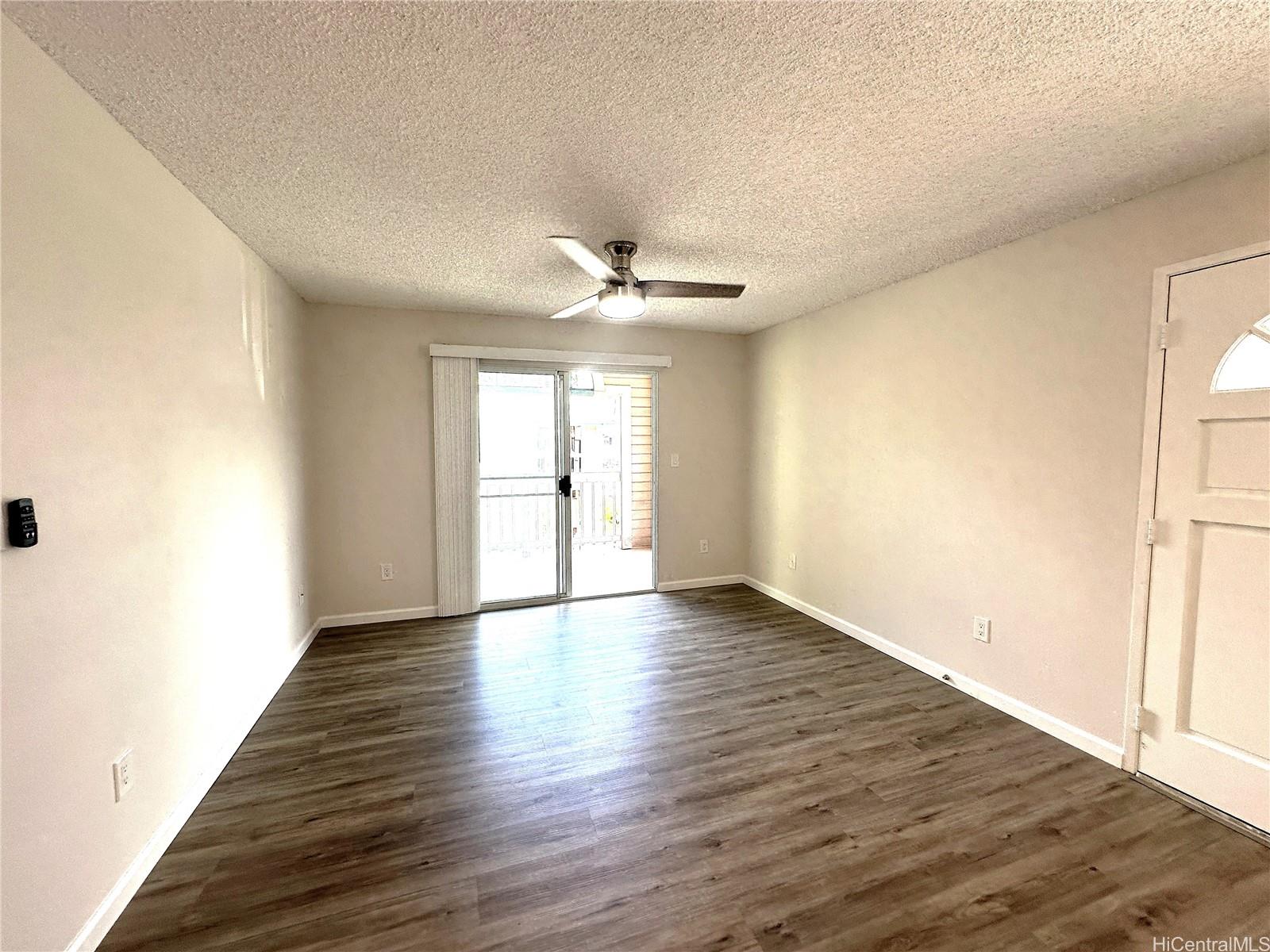 Photo 6 of 25