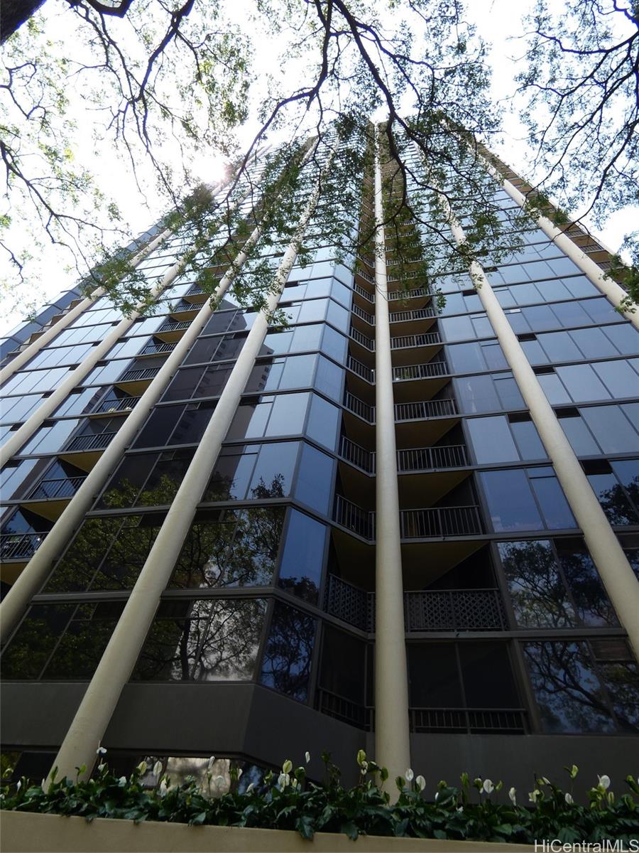 60 N Beretania Street  Unit 3406