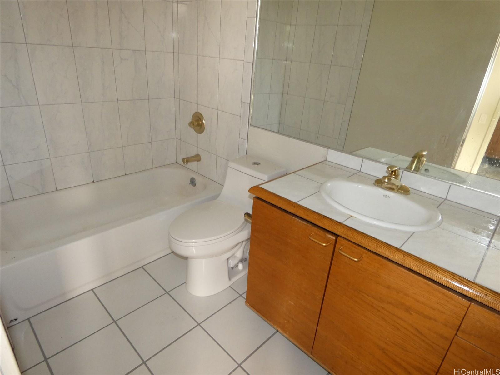 60 N Beretania Street  Unit 3406