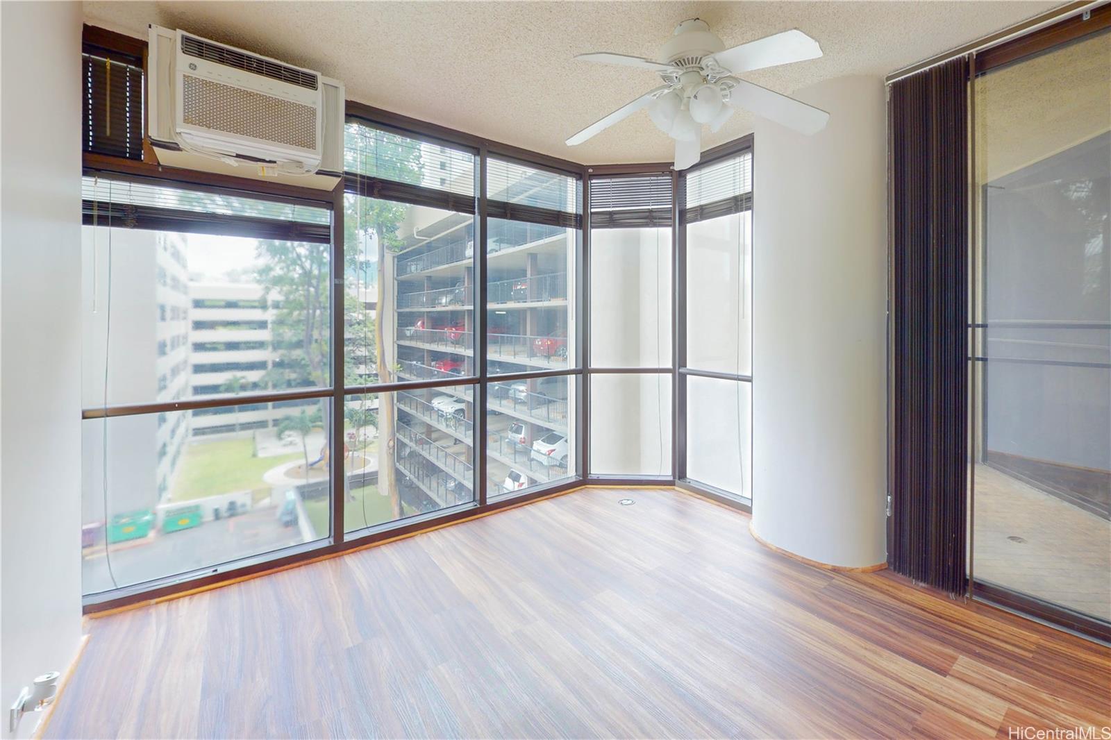 60 N Beretania Street  Unit 506