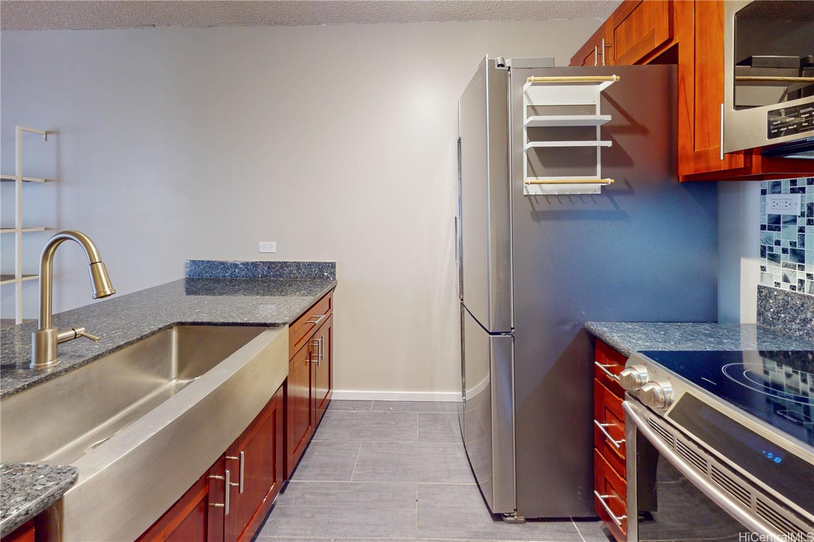 60 N Beretania Street  Unit 506