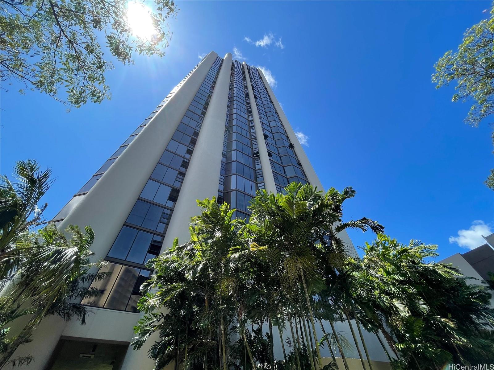 930 Kaheka Street 3002