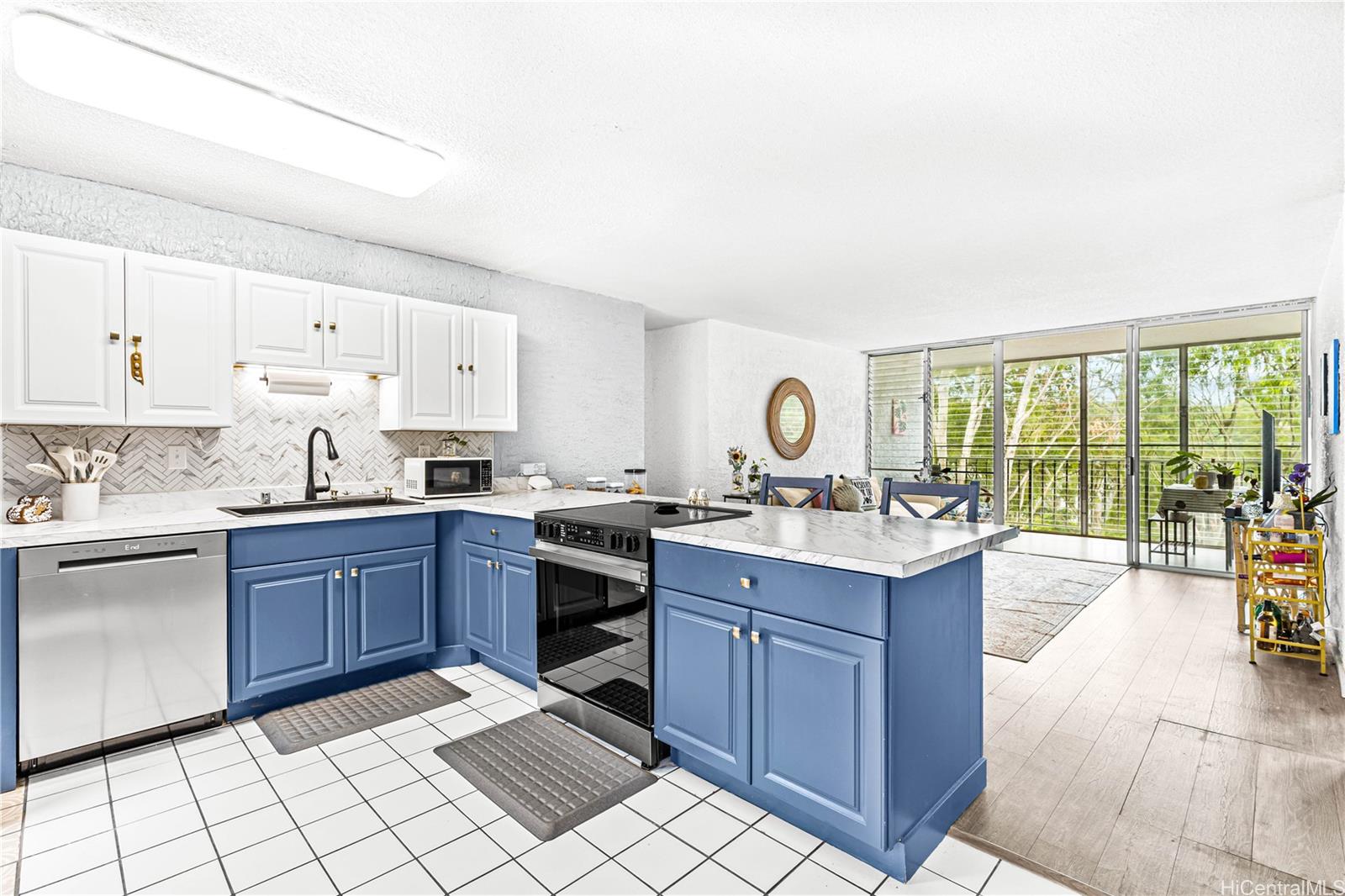 95-227 Waikalani Drive A1106