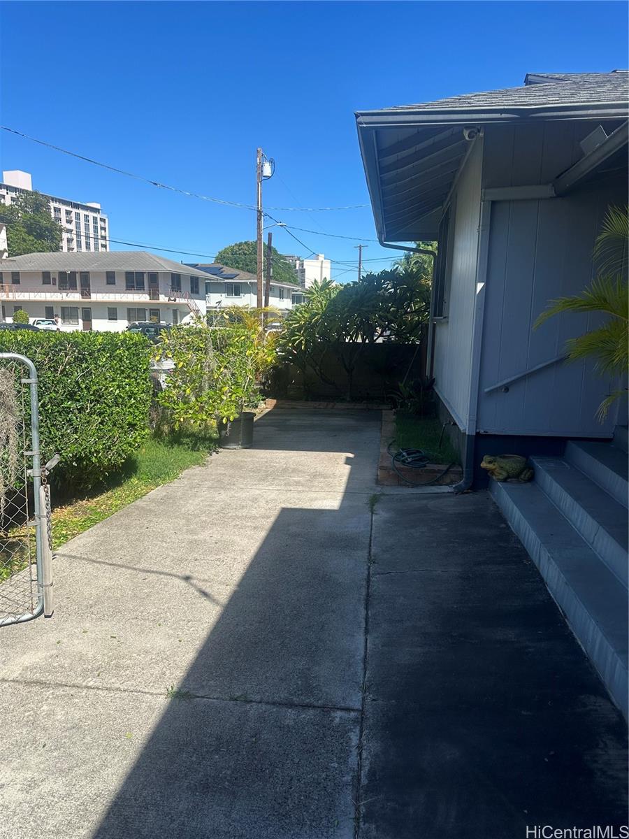 Photo 2 of 25