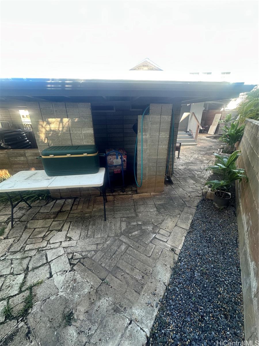 Photo 21 of 25