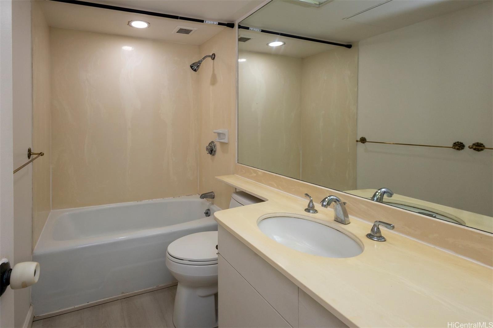 1860 Ala Moana Boulevard  Unit 509