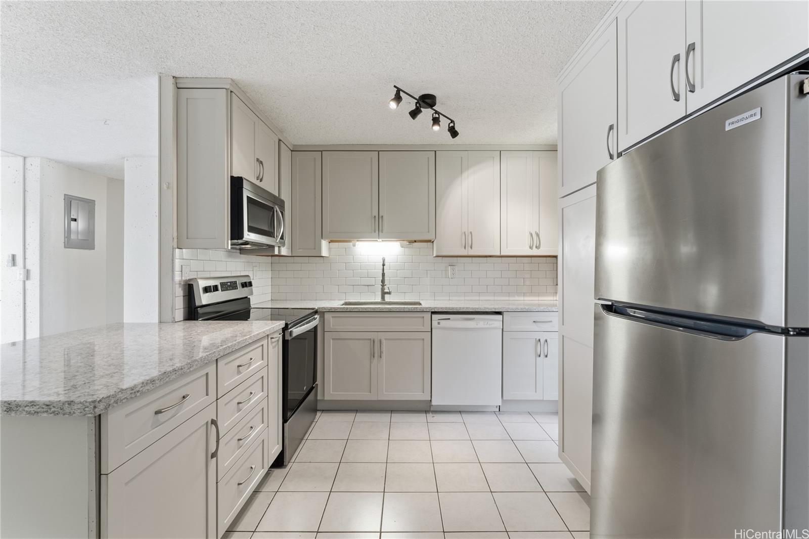 95-2043 Waikalani Place A205