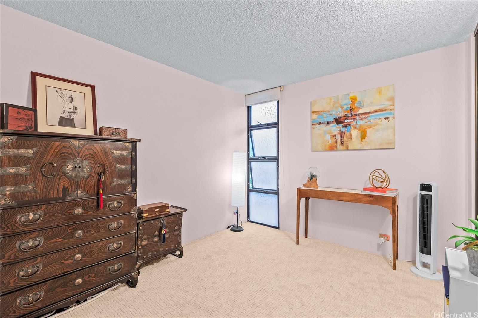 Photo 14 of 25