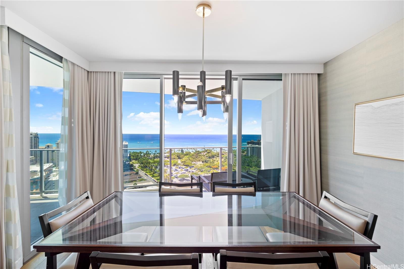 Photo 6 of 25