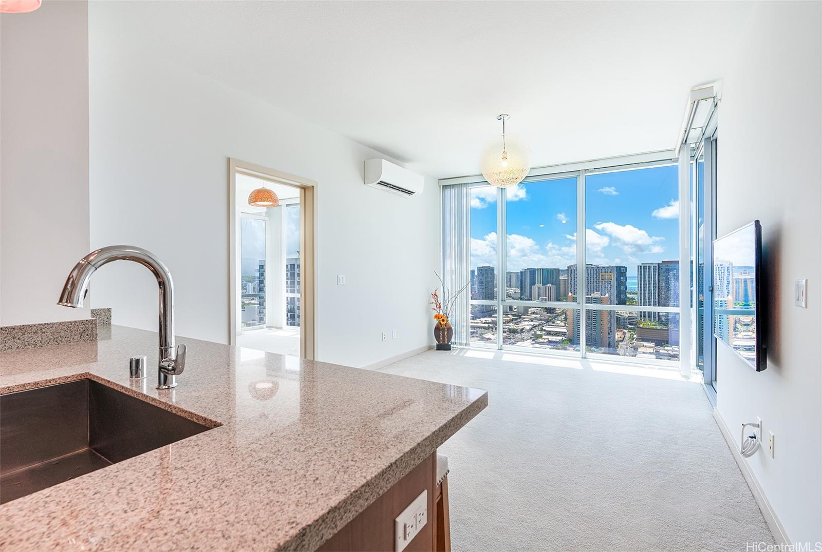 555 South Street 3901