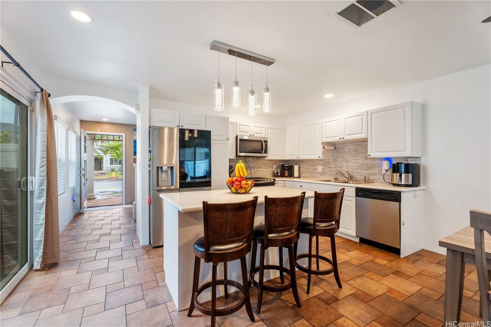 91-6613 Kapolei Parkway