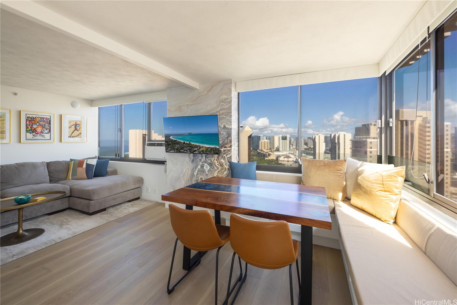 343 Hobron Lane 3901