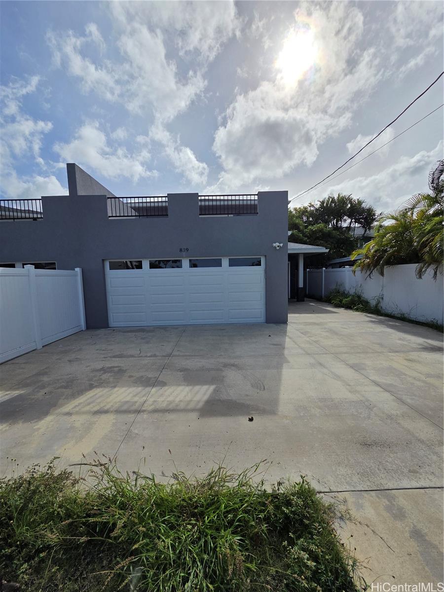 839 Oneawa Street