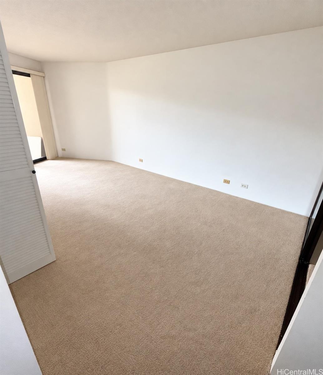 555 Hahaione Street  Unit 9E