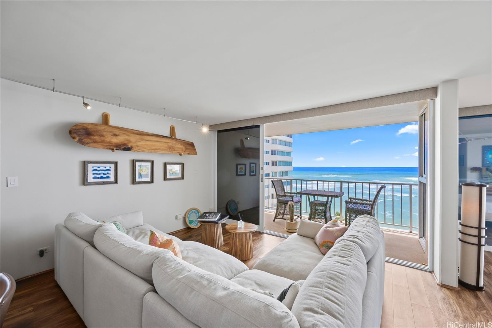 3056 Kalakaua Avenue PHW
