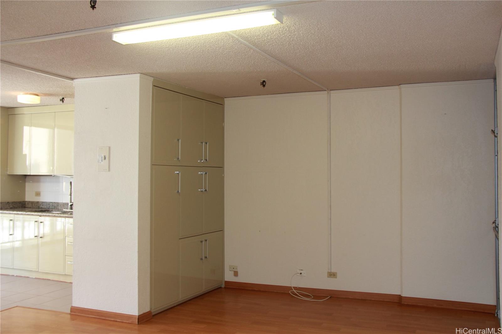1226 Alexander Street  Unit 607