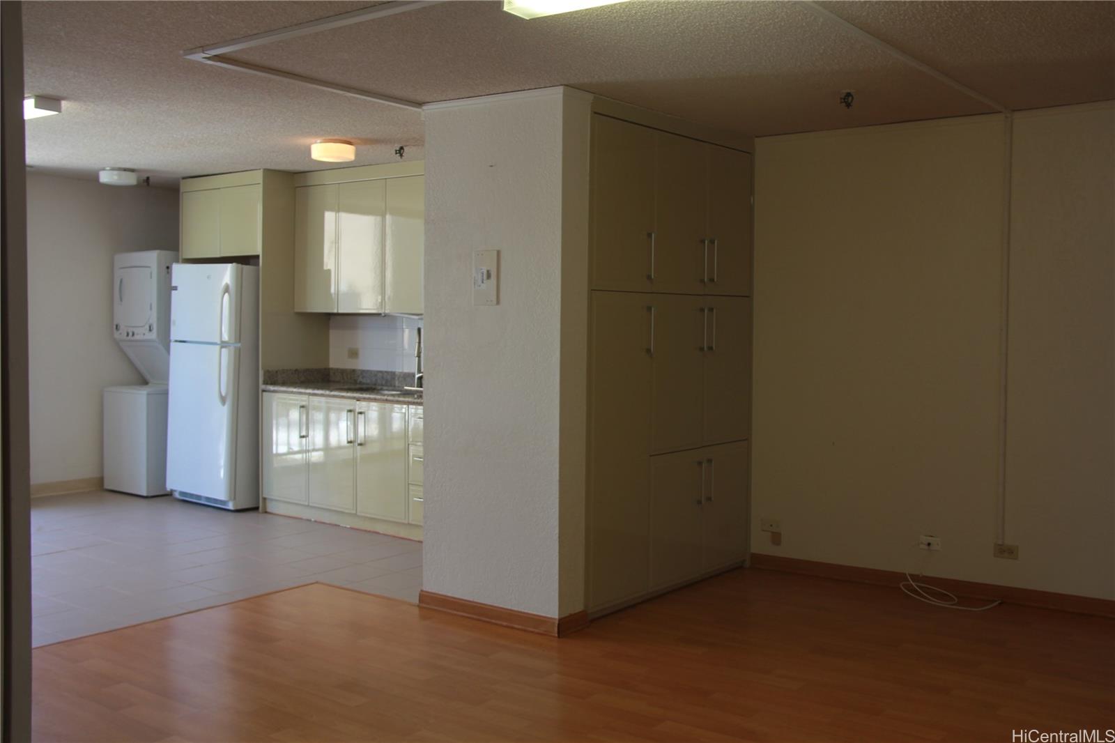 1226 Alexander Street  Unit 607