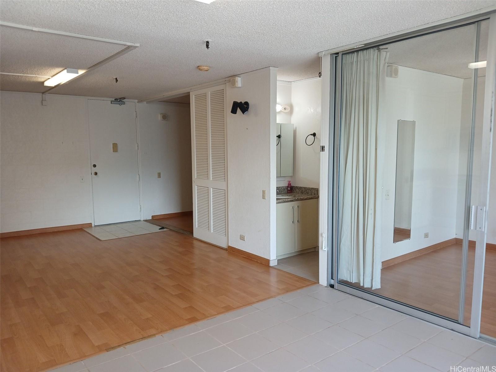 1226 Alexander Street  Unit 607