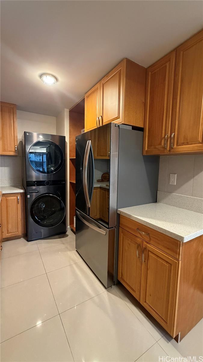 Photo 4 of 25