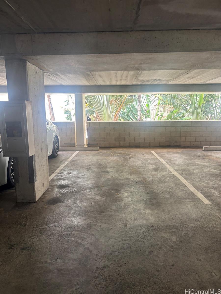 501 Hahaione Street 1-307