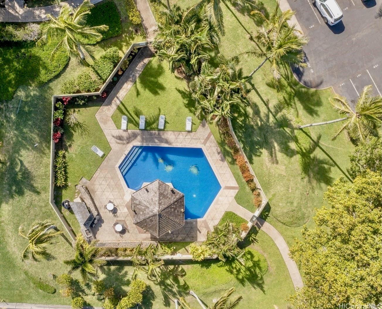 Photo 18 of 24