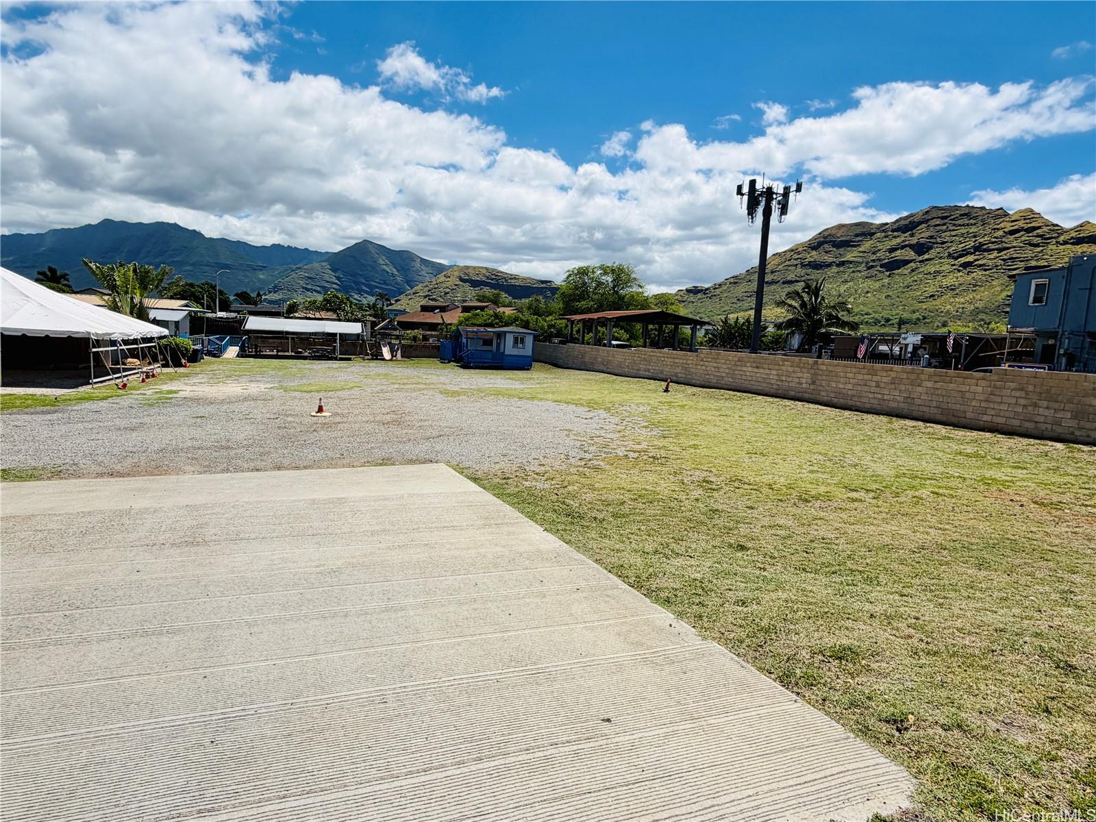 87-672 Farrington Highway