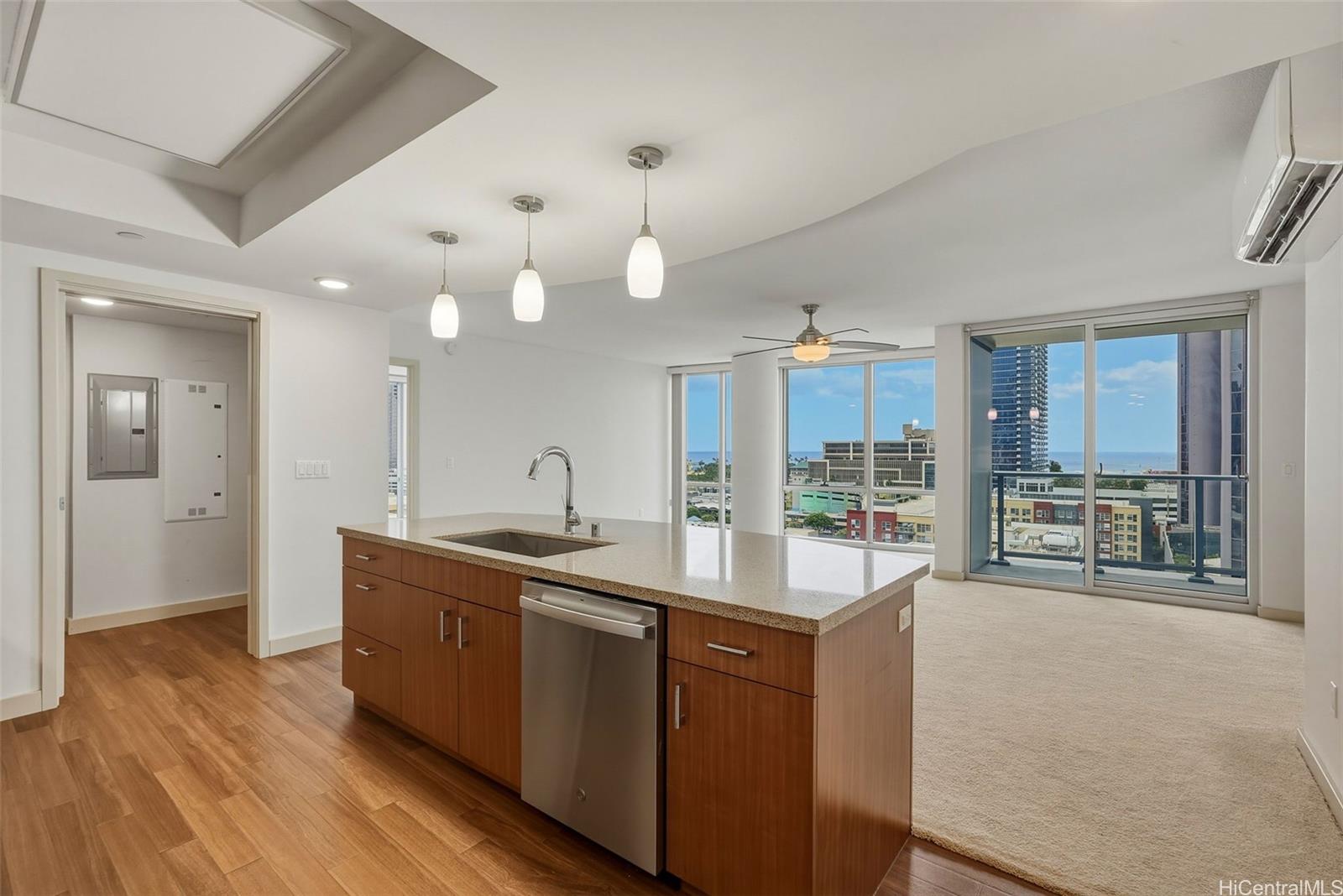 555 South Street 1305