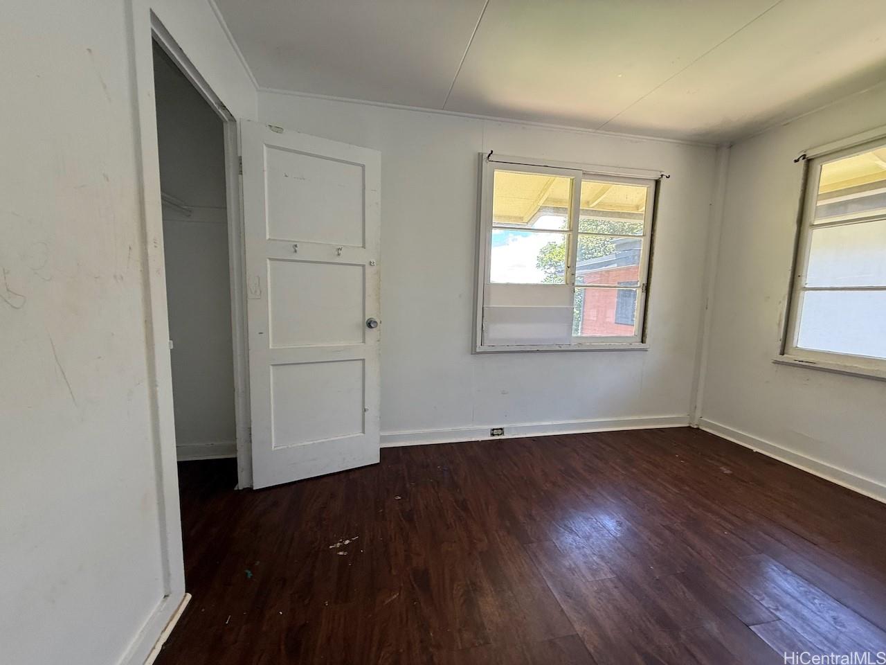 Photo 5 of 13