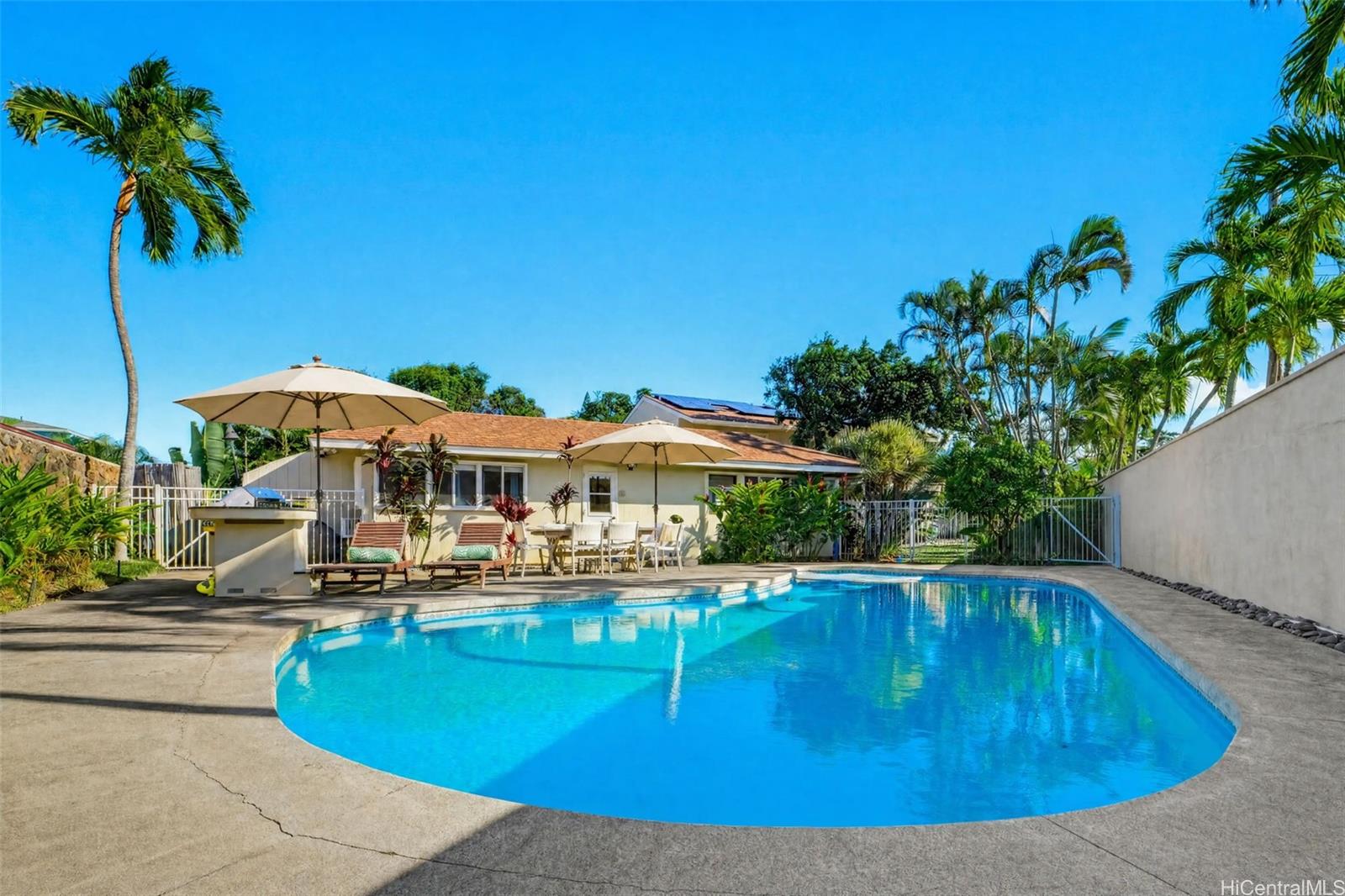 676 Mokapu Road