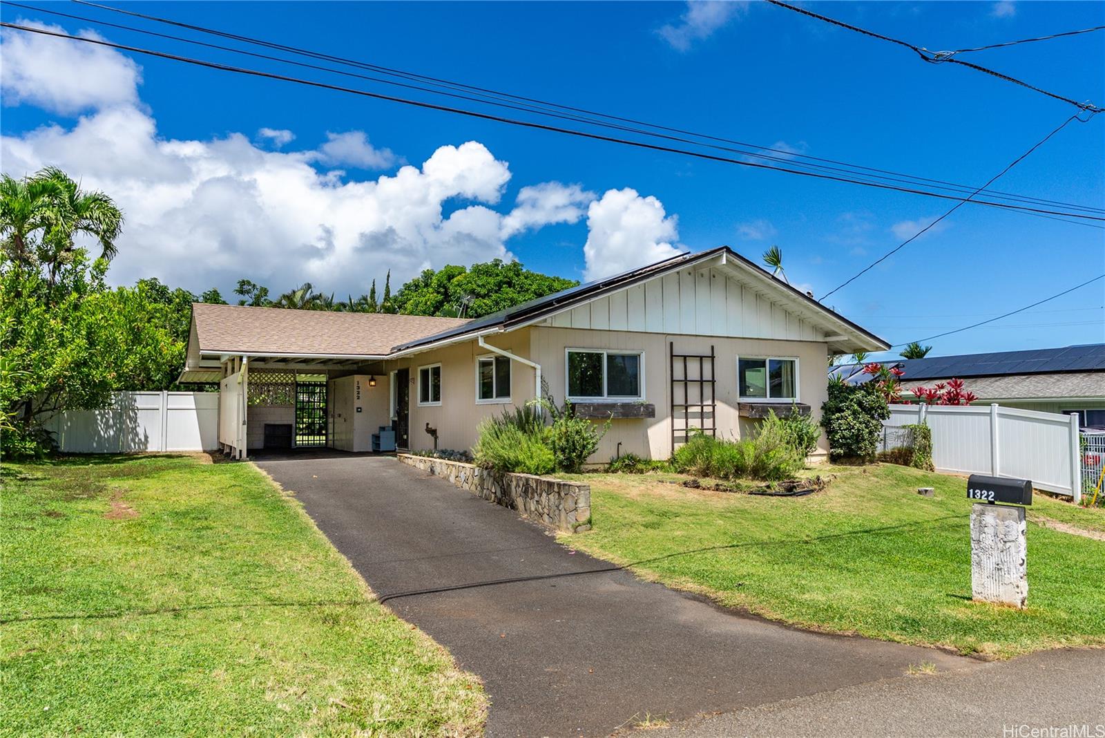 1322 Ulupuni Street
