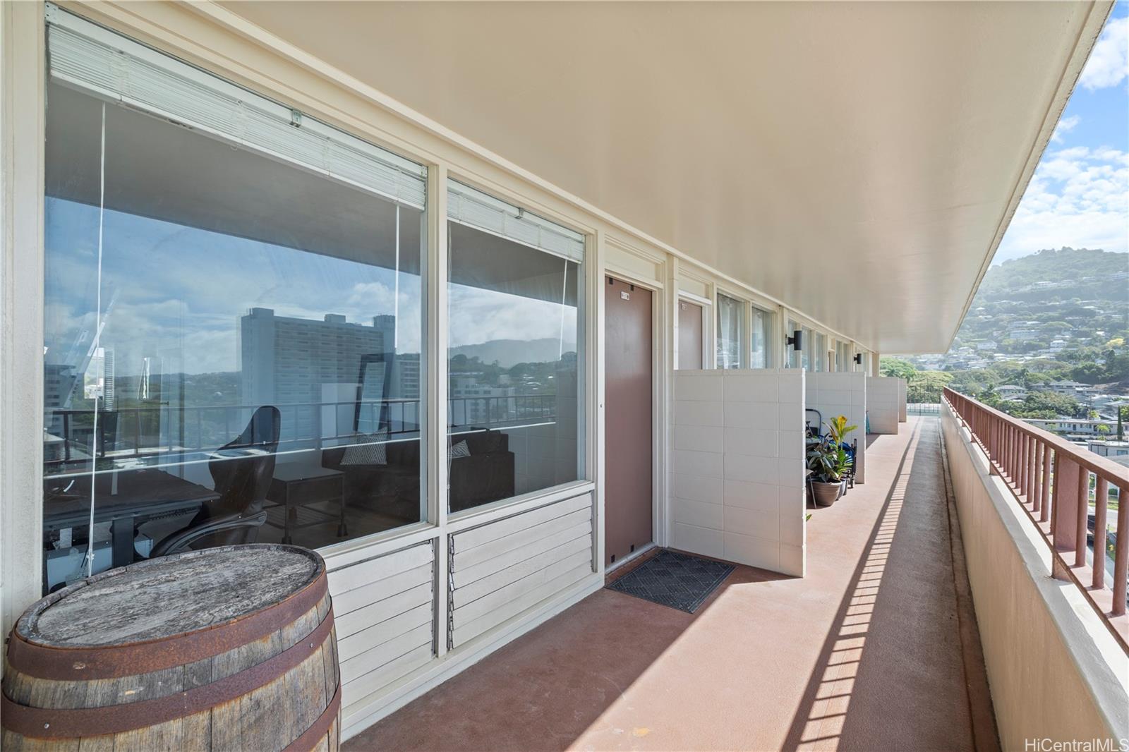 1710 Makiki Street  Unit 1005