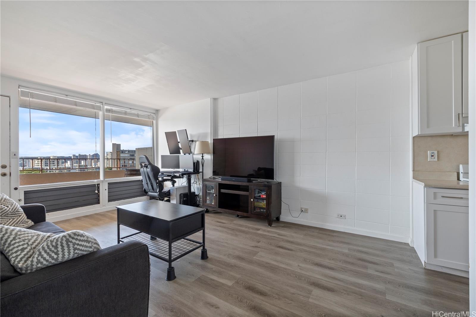 1710 Makiki Street  Unit 1005