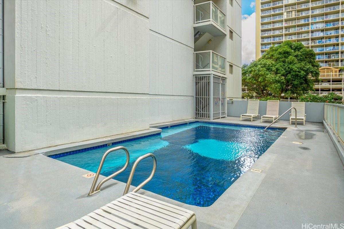 2233 Ala Wai Boulevard  Unit 6B