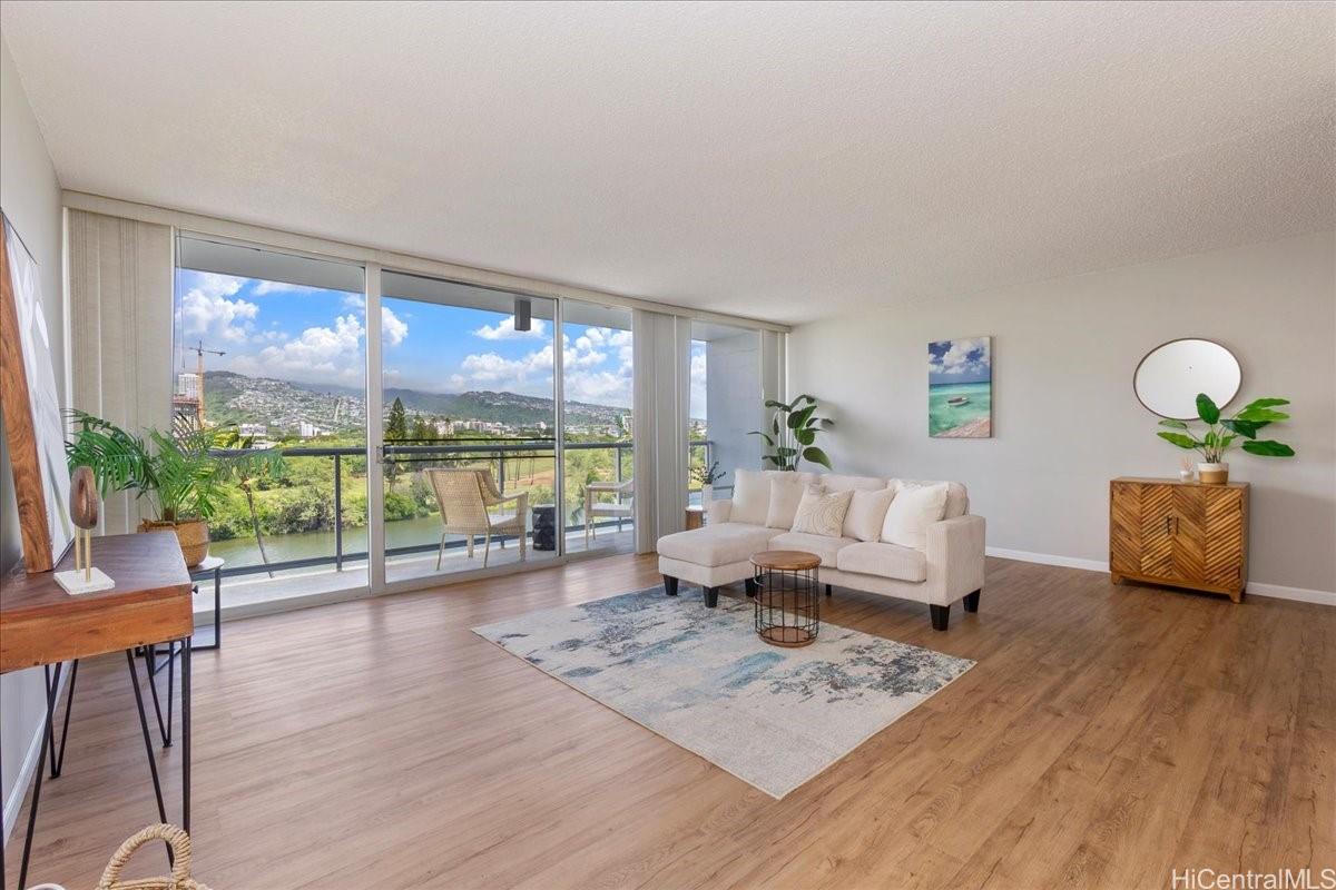 2233 Ala Wai Boulevard  Unit 6B
