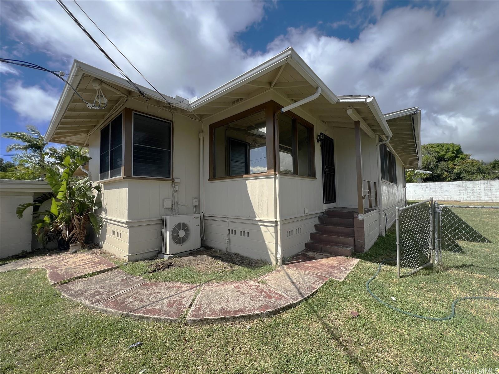 2322 Maile Way