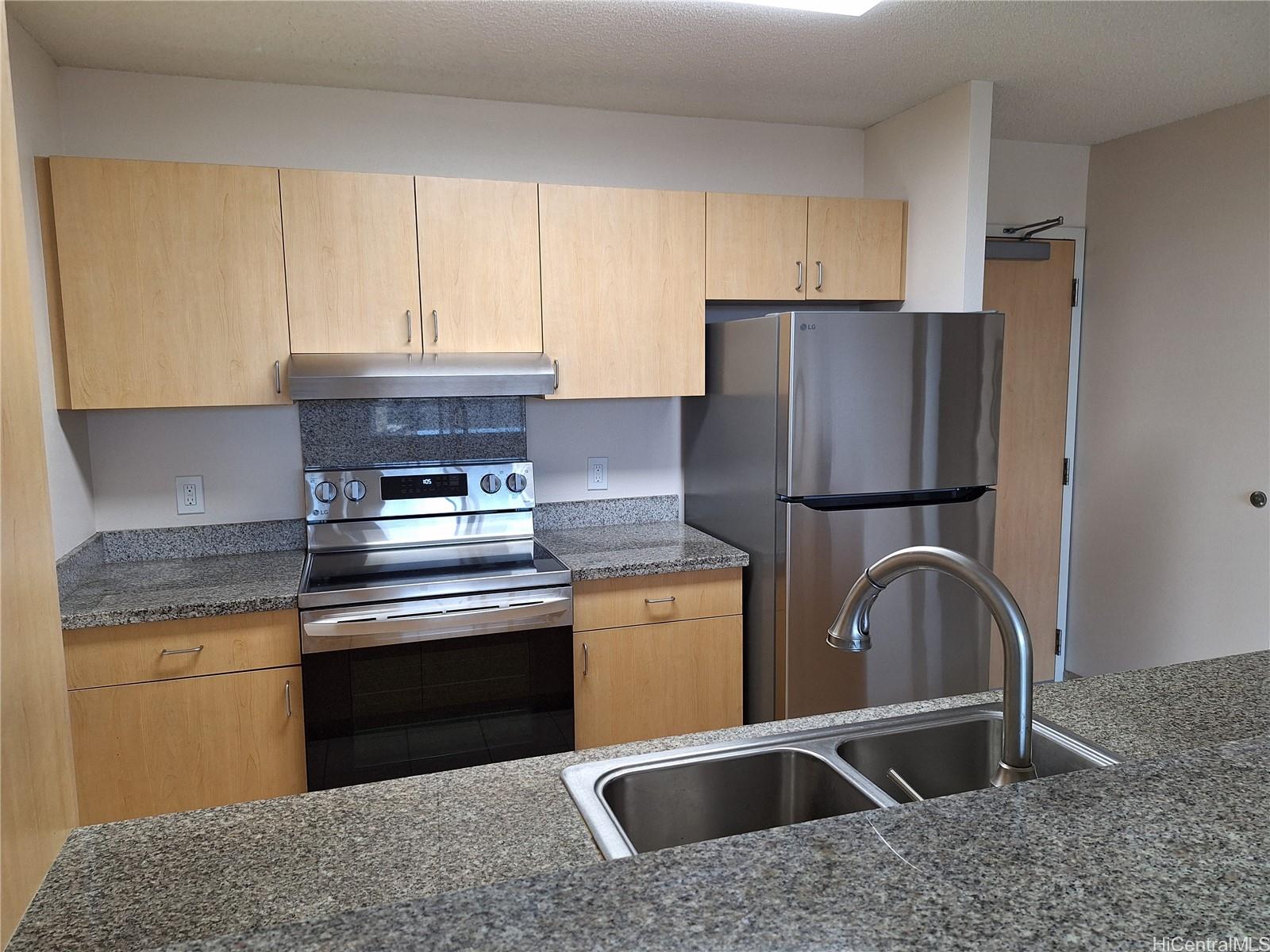 1315 Kalakaua Avenue 1706