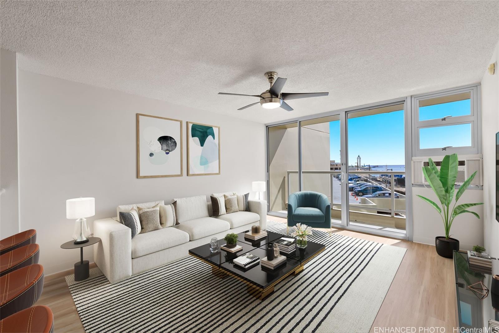 215 N King Street 805