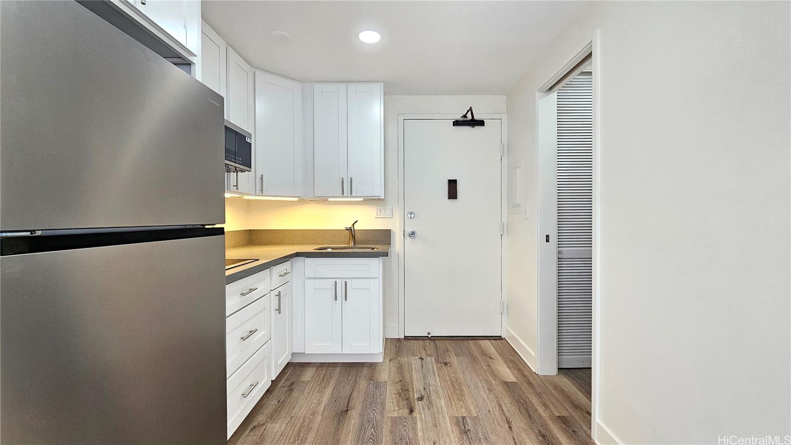 1560 Kanunu Street 1414