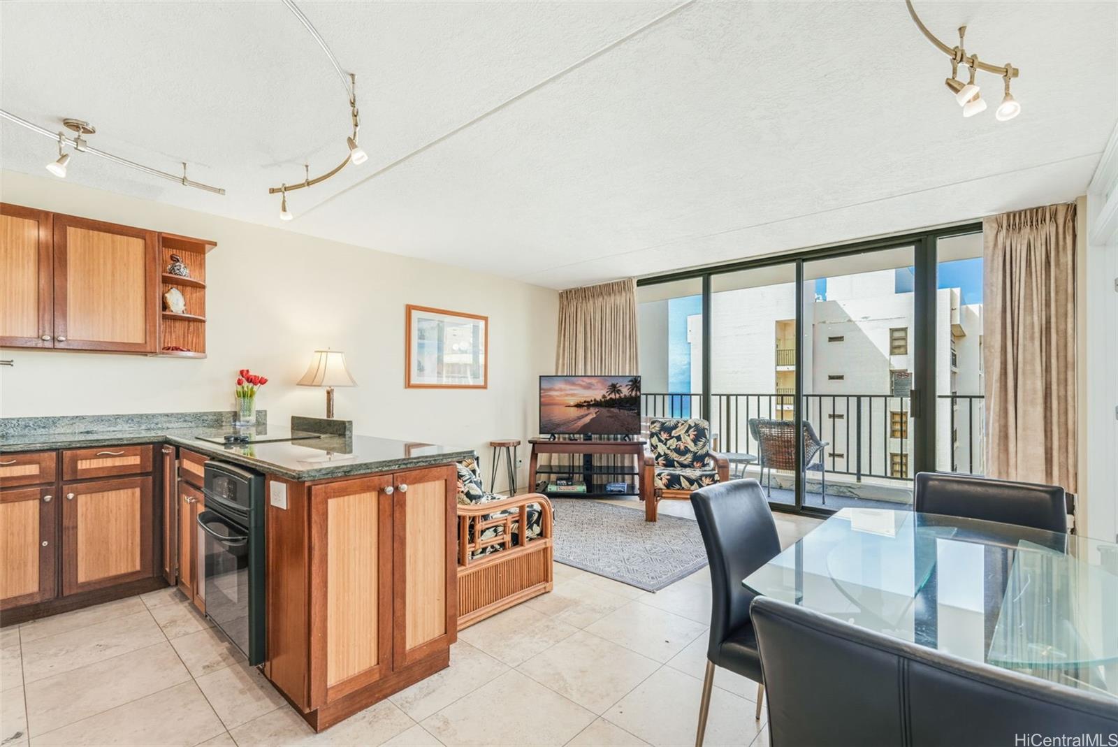 201 Ohua Avenue T2-3602