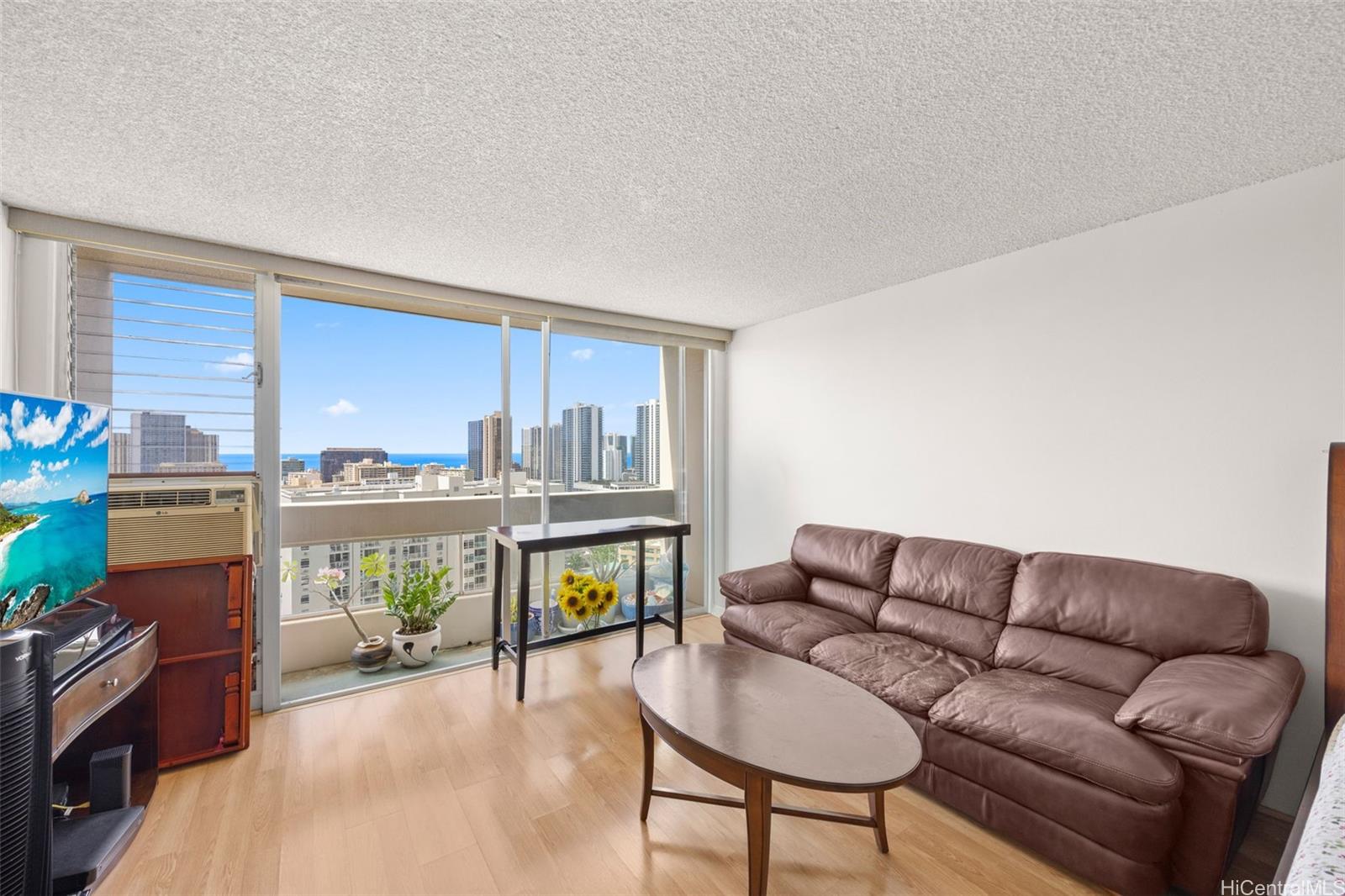 1212 Punahou Street 2607