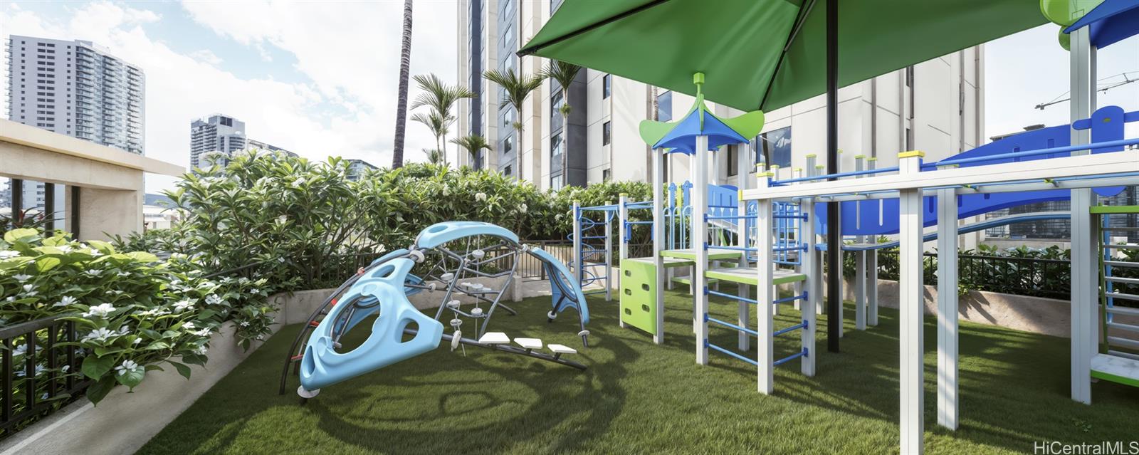 Photo 9 of 16