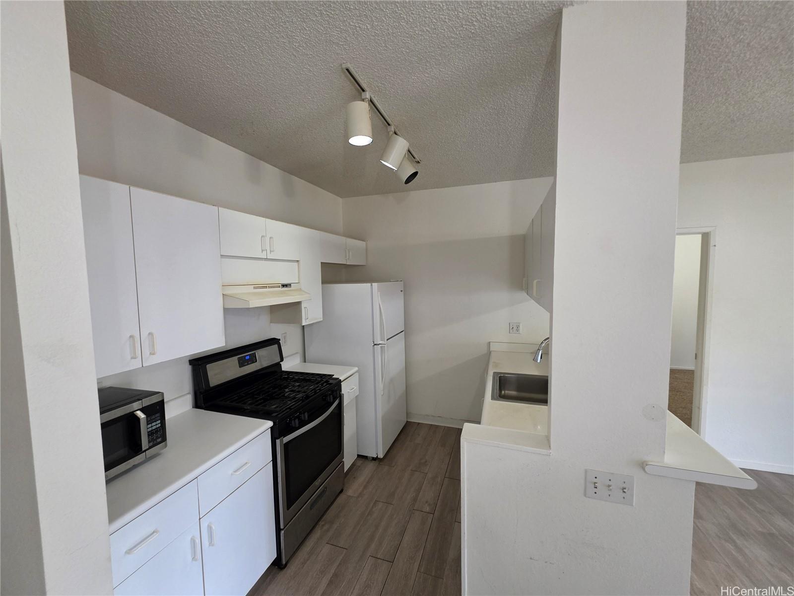 91-879 Puamaeole Street  Unit 9B