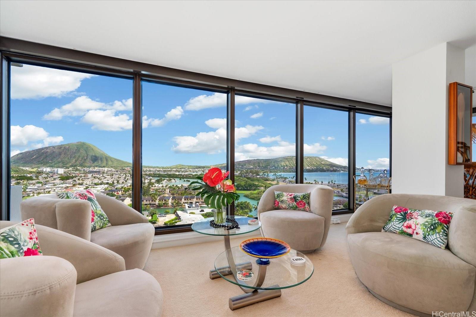 Click for more details 250 Kawaihae Street 10F