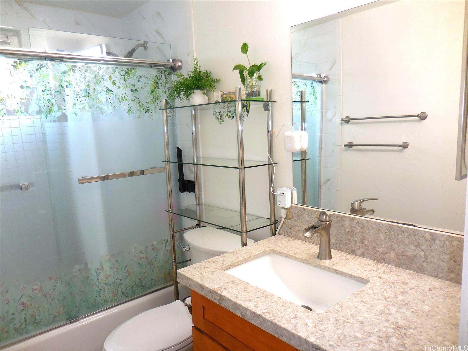 94-979 Kauolu Place  Unit 1002
