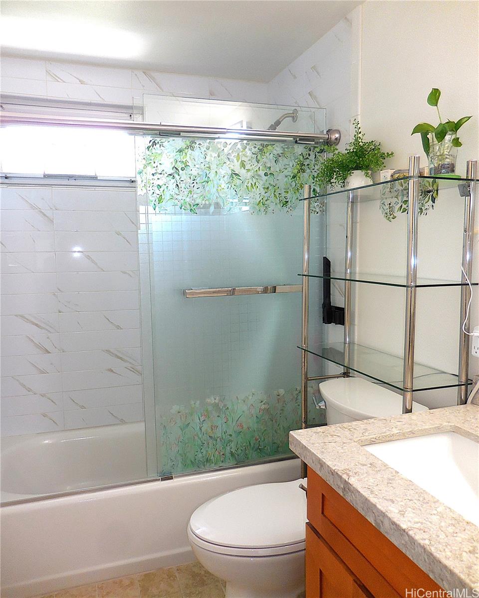 94-979 Kauolu Place  Unit 1002